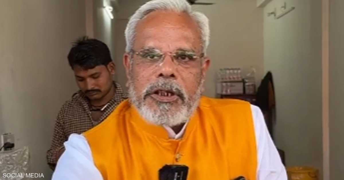 فيديو.. شبيه رئيس وزراء الهند يبيع المأكولات الشعبية