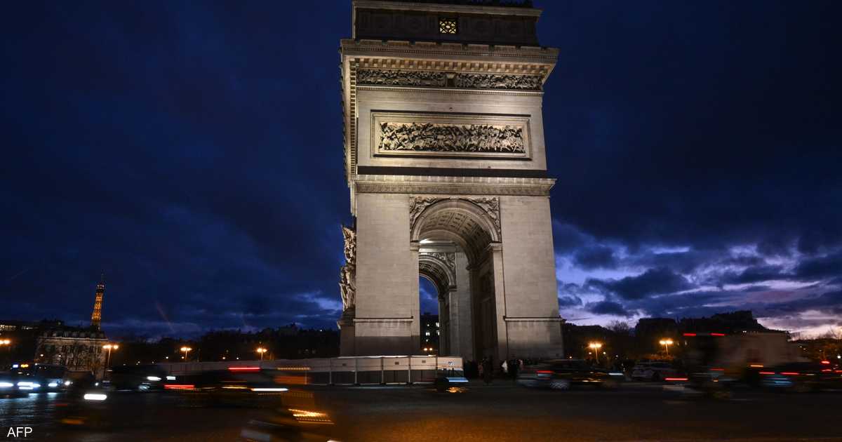 فرنسا تحقق إيرادات قياسية من السياحة في 2022