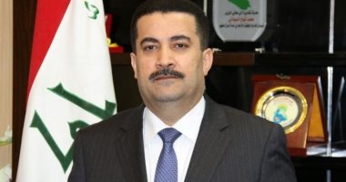 رئيس وزراء العراق يفتتح نافذة الجواز الإلكتروني