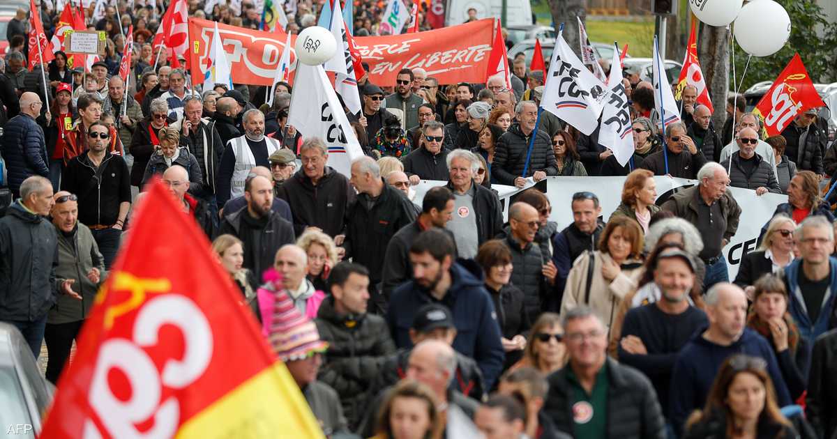 توتر كبير.. احتجاجات مستمرة في فرنسا ضد رفع سن التقاعد