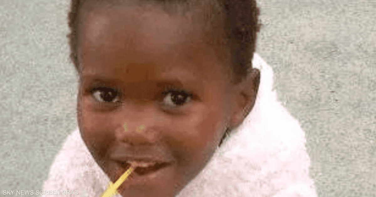 عمرها 3 سنوات.. وفاة محزنة لطفلة في حفرة صرف صحي