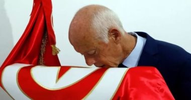 رئيس تونس: لا مستقبل لنا إلا بثقافة وطنية تنير الفكر