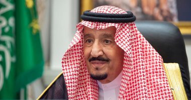 الملك سلمان يوافق على تزويد الحرمين بـ 150 ألف نسخة من المصحف الشريف