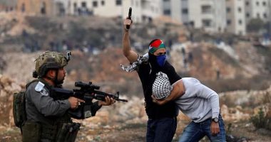 مستعربون يخطفون فلسطينيين من القدس.. ومستوطنون يعتدون على متضامنين أجانب