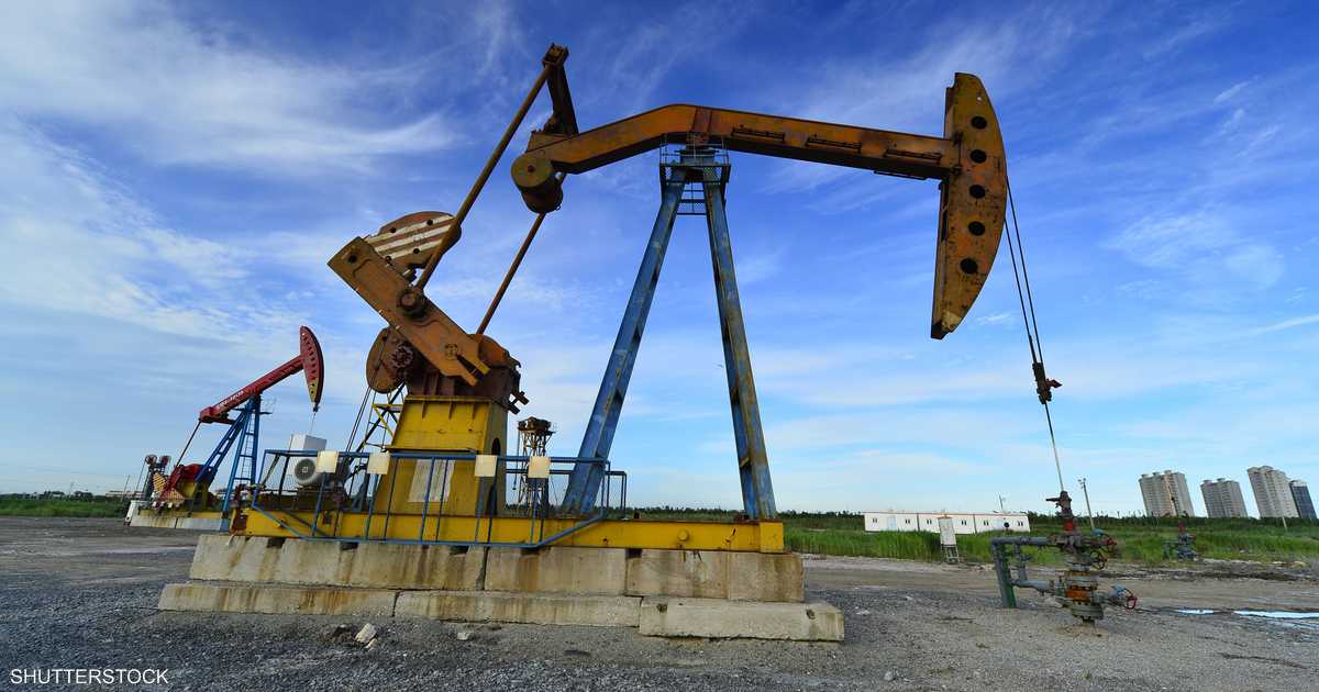 دول في “أوبك +” تعلن عن خفض طوعي لإنتاج النفط
