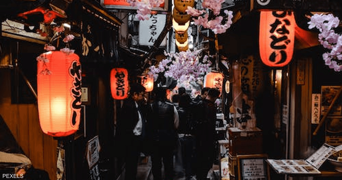 مطعم ياباني يفرض “شرطا غريبا” أثناء تناول الطعام