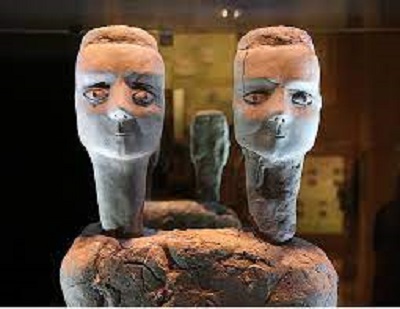 ما هي تماثيل عين غزال Ain Ghazal statues التي يحتفل بها جوجل؟